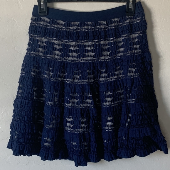 Max Edition Skirt - Picture 2 of 4